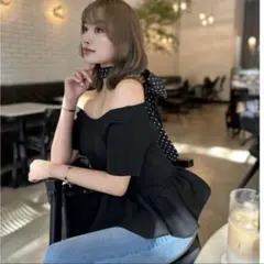 【sheller】off shoulder knit peplum topsのサムネイル