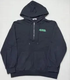 PUNYUS パーカー　ネイビー　ワンポイント刺繍のサムネイル