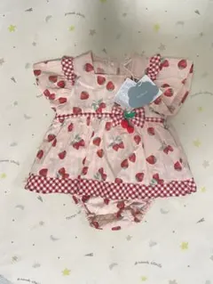 いちご柄フリル袖ロンパース