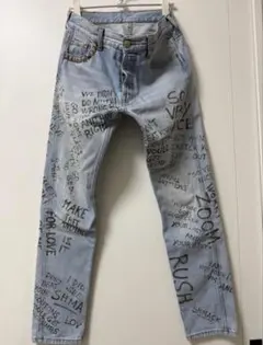 GUCCI　17SS メンズ スタッズ 落書きプリント ダメージ デニムパンツのサムネイル