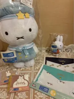 ミッフィー　タイトーくじ　A賞　特大サイズぬいぐるみ　お星さまのセーラー服