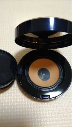 クレドポーボーテ　タンプードルクレームエクラ　オークル20