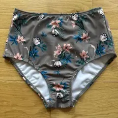 ⭐︎美品⭐︎ハイウエスト　ビキニボトムス　レディース　Mサイズのサムネイル