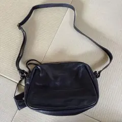 toleur レザー ショルダーバッグのサムネイル