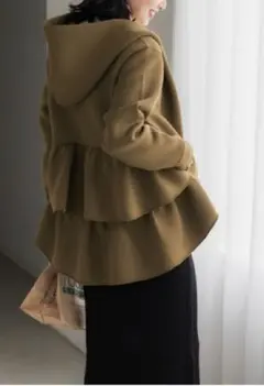 coca　フリルパーカー　オリーブグリーン