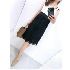 【美品✨】定価60,000円❤️ミラショーン✨サイズ40（S）総レースワンピースのサムネイル