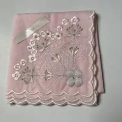 ANTEPRIMAピンク スカラップエッジ ハンカチ