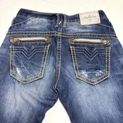 Item thumbnail for item 14e32ff3-7fec-4e10-87cc-593244d18ae0