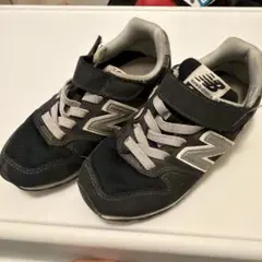 New Balance 996 ネイビースニーカー