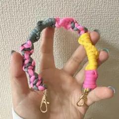 パラコート　マクラメ　約30cm 携帯ストラップ　ショルダー　ハンドストラップ