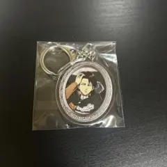 カラ鉄 進撃の巨人 リヴァイ アクリルキーホルダー