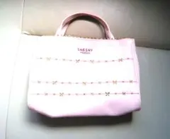 ピンク刺繍　ハンドバッグ