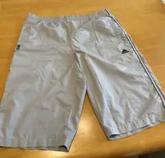 Adidas アディダス　ジャージ　ハーフパンツ　グレー　Mのサムネイル