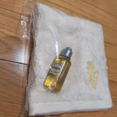 ロクシタンアーモンド シャワーオイル 30ml フェイスタオルセット