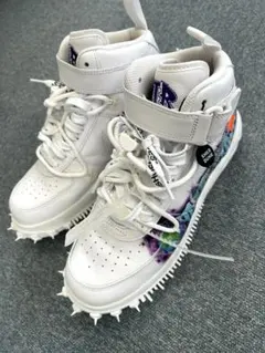 Off-White Air Force 1 ホワイト スニーカーのサムネイル