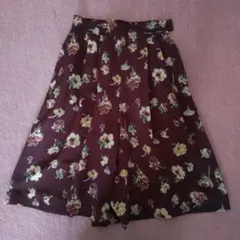 キュロットスカート　濃い紫色
