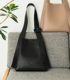 「値下げ」LECC PROJECT ARC SMALL BAG