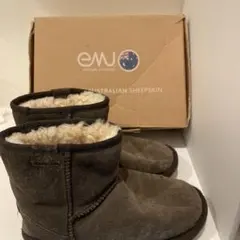 EMU ムートンブーツ 19センチ チョコレート 寒い冬に便利で可愛いのサムネイル
