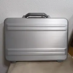 Item thumbnail for item 28f82f51-c475-4d3e-97a8-9a9d1af1d3b3