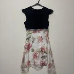 Dazzy store 花柄ワンピース フリル ひざ丈 ノースリーブ Lのサムネイル