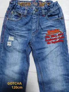 【GOTCHA/ガッチャ】刺繍入り本格デニム　ダメージジーンズ　120cm