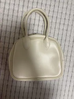 ハンドバッグ クリーム色のサムネイル