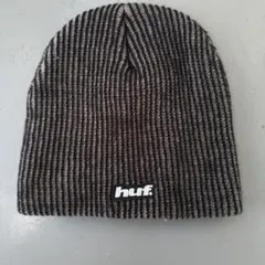 huf ニット帽 グレーと黒のストライプ