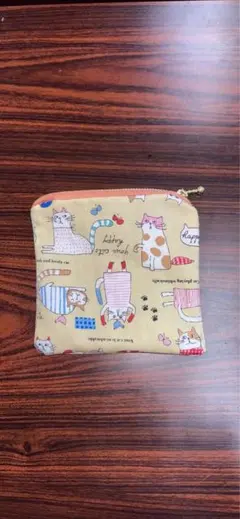 猫イラスト ポーチ ベージュ