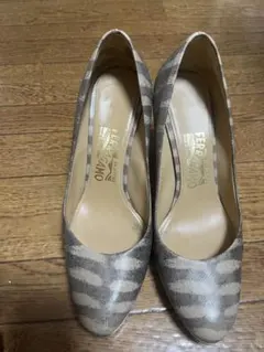 Salvatore Ferragamo パンプス アニマル柄のサムネイル