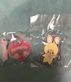 モンチッチラバーマスコット　チムたんA➕モンチッチめじるしアクリルチャームハート