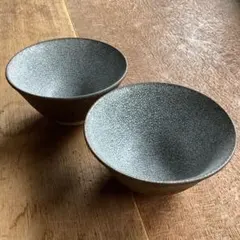 新品美濃焼　光沢かいらぎ(梅花皮) 黒渕　大きめご飯茶碗・お茶丼2枚セット