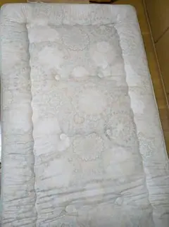 12月15日迄価格敷布団マットレス数回使用美品　遠赤外線表綿１００％セラミック硬