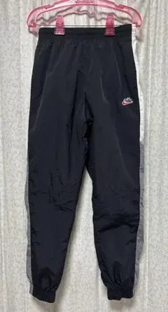 NIKE ナイロンジョガーパンツ M 美品のサムネイル
