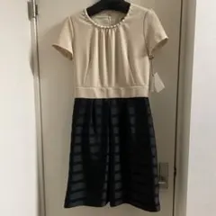 AUSTIN REED ベージュ黒ひざ丈ワンピース 半袖のサムネイル