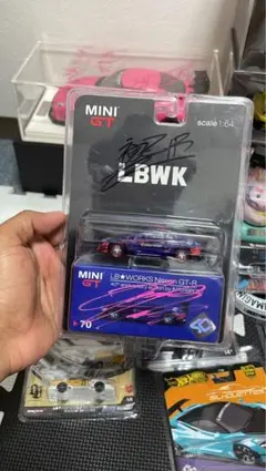 MINI GT LB WORKS NISSAN GT-R 40th - メルカリ