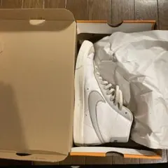 ナイキ ブレーザー NIKE BLAZER スニーカー　27.5センチ