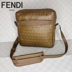 極美品　FENDI フェンディ　ショルダーバッグ　M06のサムネイル