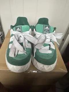 Item thumbnail for item 15352712-6640-41d3-8a0e-73c36475b5ae