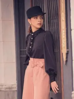 エイミーイストワール パールボタンリボンフリルブラウス 新品 ブラック 黒