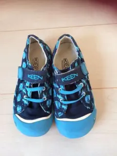 KEEN キッズスニーカー