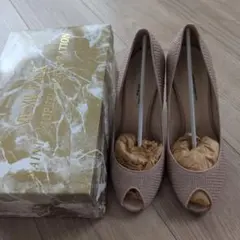 セブントゥエルブサーティサントロペ パンプス 23cm