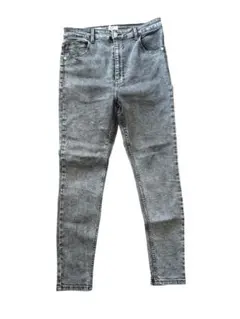お値下げ　BERSHKA スーパーハイライズ スキニーデニムのサムネイル