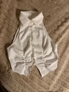 ホワイト ノースリーブ シャツ