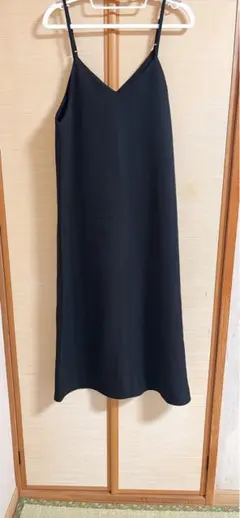 DISCOAT テックウールストレッチVキャミワンピース　ブラック