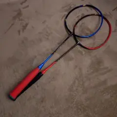 YONEX ASTROX77　2本セット　4UG5 ヒビあり　ジャンク品