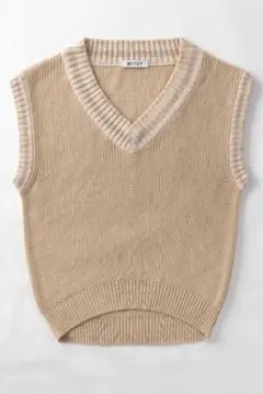 【美品】BEFTEY ビフティー　ニットベスト　まあたそ　人気　可愛い