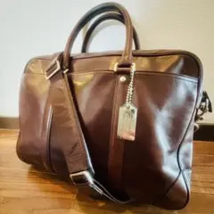 美品 AVIREX レザートートバッグ CLASSY CHASSY 美品 AVIREX レザートートバッグ CLASSY CHASSY - メルカリ