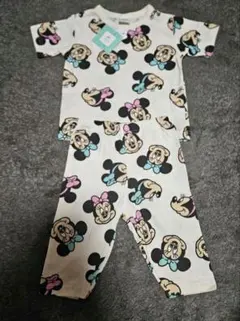 ミニーマウス総柄　半袖パジャマ　90cm　しまむら　バースデイ　西松屋　Tシャツ