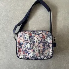 【美品】通園バッグ LAURA ASHLEY 花柄 ネイビーのサムネイル