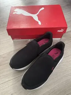 PUMA SOFTRIDE ブラック/ピンク スニーカー